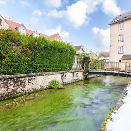 Studio Chaleureux A Etampes, France Ngoại thất bức ảnh