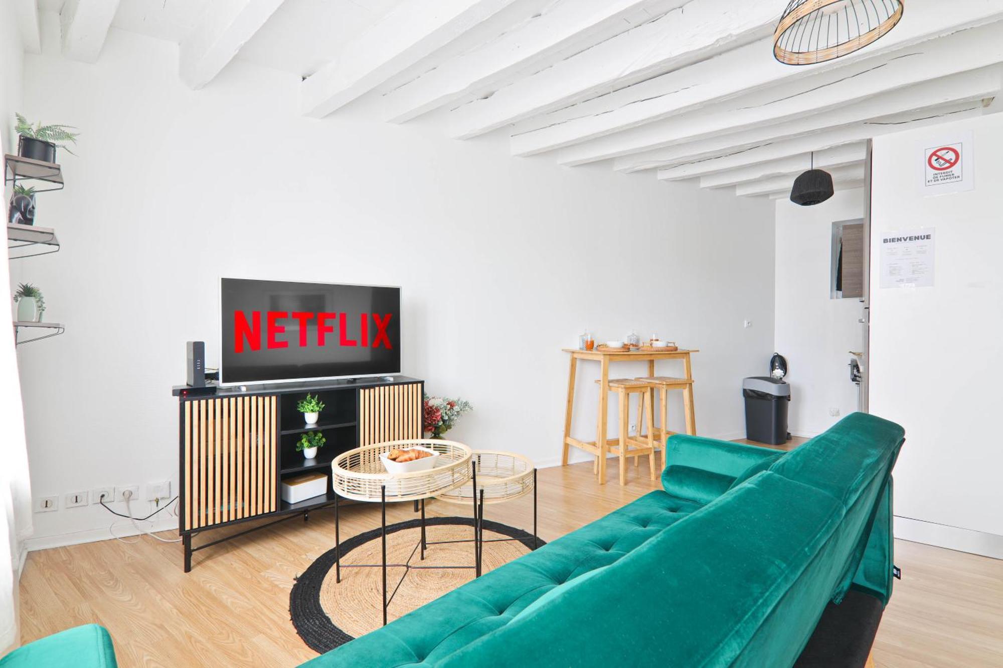Studio Chaleureux A Etampes, France Ngoại thất bức ảnh